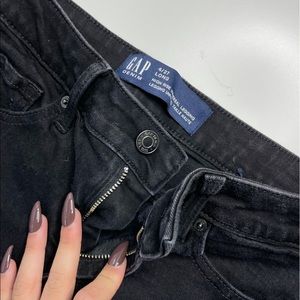 Black skinny jeans, high rise, size 4, great condition barely worn